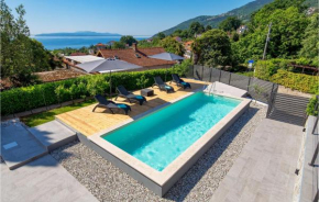 Nice Apartment In Lovran With Wifi